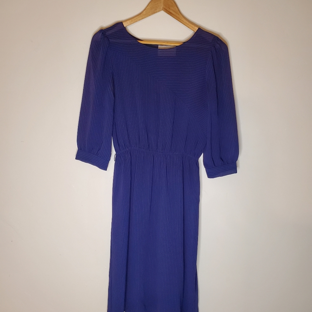 Out of Line Blue Gathered Vintage Midi Dress with Angular Red Stripes - Picture 7 of 16